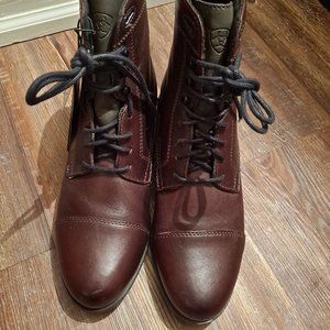 Never Worn Ariat Paddock Boots